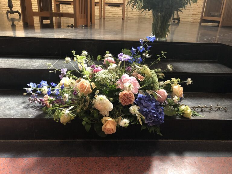 Rouwbloemen zacht & lief