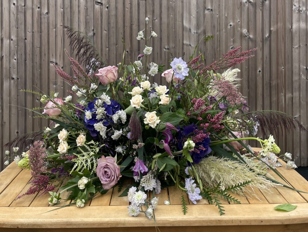 Rouwbloemstuk natuurlijk